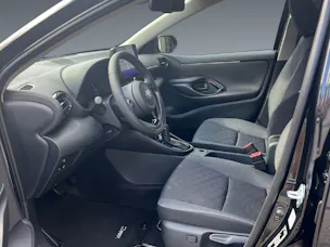 Toyota Yaris 1.5 VVT-i HSD Trend