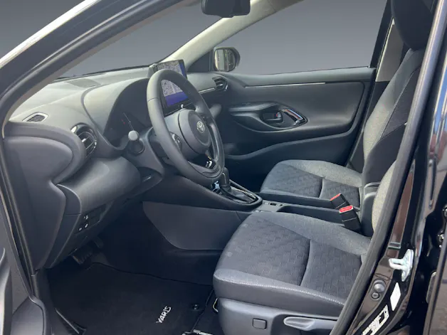 Toyota Yaris 1.5 VVT-i HSD Trend
