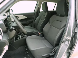 Suzuki Swift 1.2 Sakura Hybrid