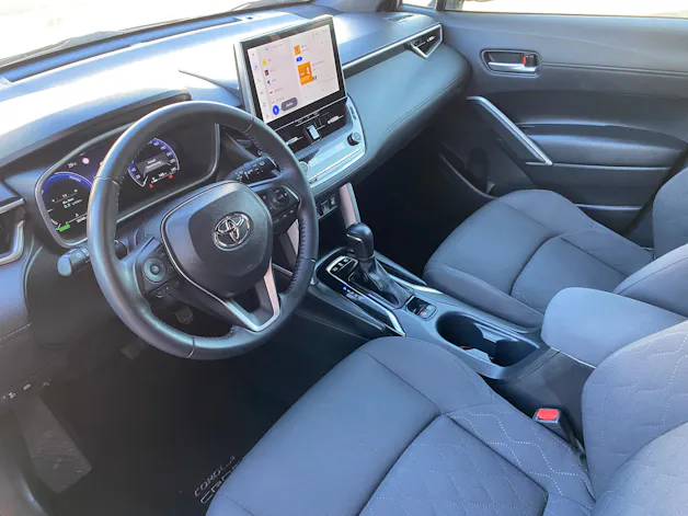 Toyota Corolla Cross 2.0 HSD Comfort AWD-i