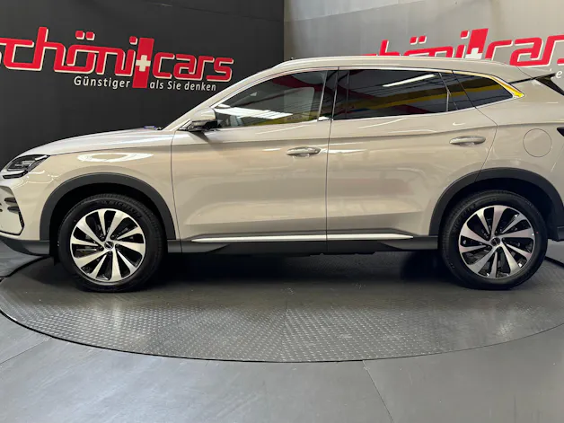 BYD Seal U DM-i Design AWD