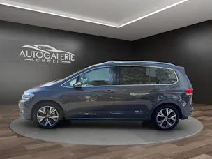 VW Touran 2.0 TDI BlueMotion Highline DSG | CH | AHK | LED | Navi | Kessy | DCC |