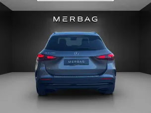 MERCEDES-BENZ GLA 200 Night Star 7G-D