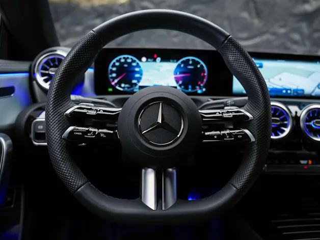 MERCEDES-BENZ CLA 200 d AMG Line