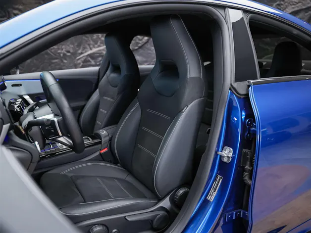 MERCEDES-BENZ CLA 200 d AMG Line