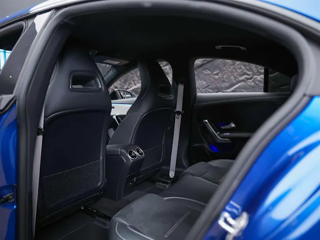 MERCEDES-BENZ CLA 200 d AMG Line