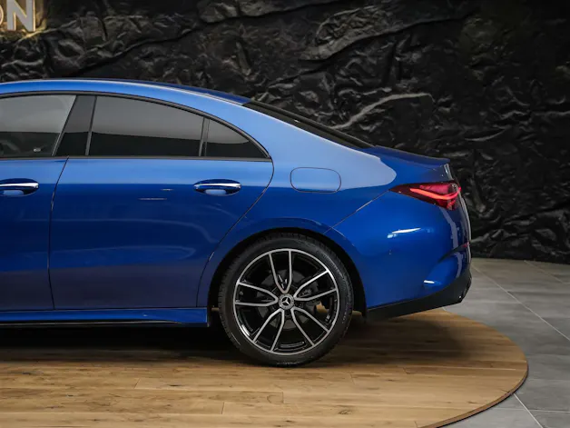 MERCEDES-BENZ CLA 200 d AMG Line