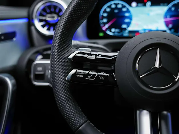 MERCEDES-BENZ CLA 200 d AMG Line