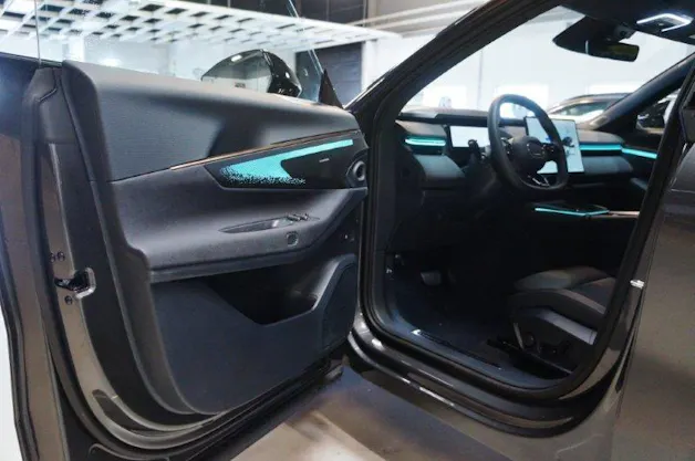 Lynk & Co 08 1.5 PHEV More
