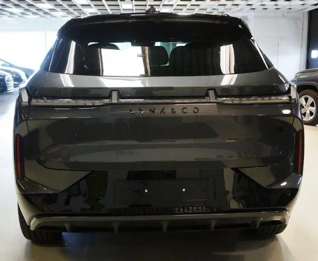 Lynk & Co 08 1.5 PHEV More