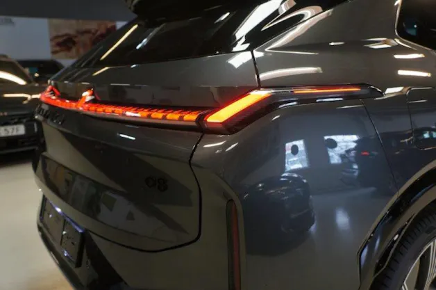 Lynk & Co 08 1.5 PHEV More