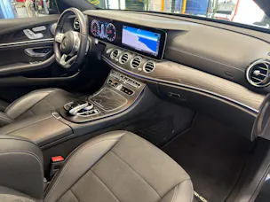 MERCEDES-BENZ E 220 d AMG Line 4Matic