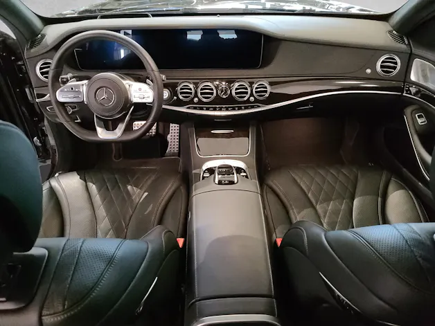 MERCEDES-BENZ S 560 V8 AMG Line 4matic