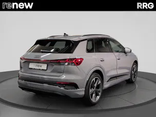 AUDI Q4 e-tron 45 quattro