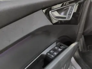 AUDI Q4 e-tron 45 quattro