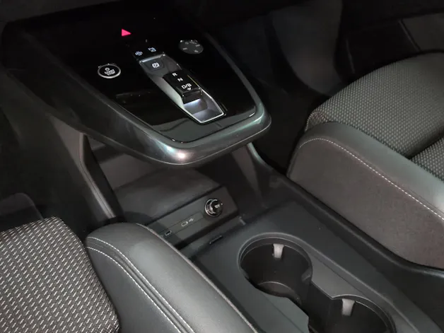 AUDI Q4 e-tron 45 quattro