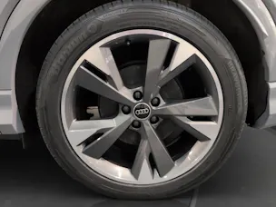 AUDI Q4 e-tron 45 quattro