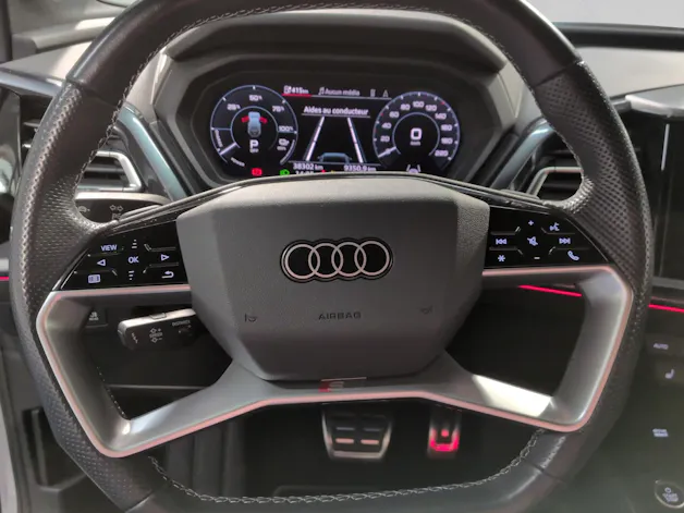 AUDI Q4 e-tron 45 quattro