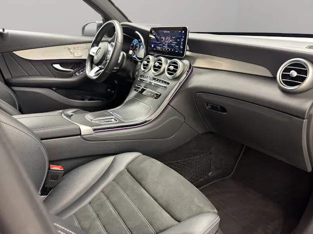 MERCEDES-BENZ GLC-Klasse C253 Coupé GLC 300 e AMG Line 4m