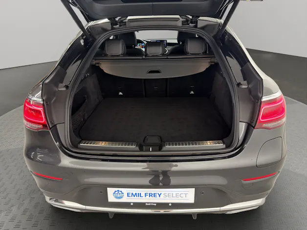 MERCEDES-BENZ GLC-Klasse C253 Coupé GLC 300 e AMG Line 4m