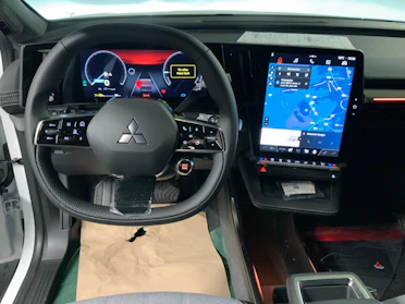 MITSUBISHI ECLIPSE CROSS 9