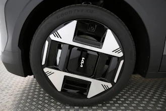 https://vehicle.imgix.net/4495258/2066b262-6071-466e-97ec-e5f3caa47db6.jpg