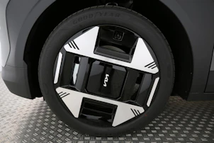 Fahrzeugbild KIA EV3 81 kWh Earth 4x4