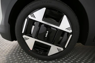 Fahrzeugbild KIA EV3 81 kWh Earth 4x4