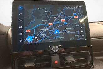 https://vehicle.imgix.net/4495264/8c44013d-752f-4540-85b2-fb2a9d879198.jpg