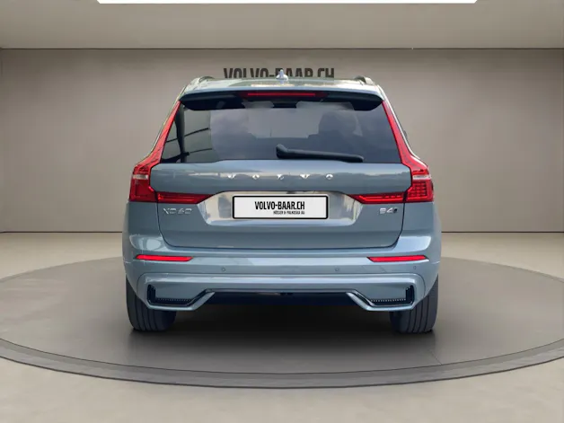 VOLVO XC60 2.0 B4 MH R-Design AWD