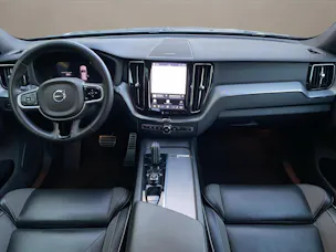 VOLVO XC60 2.0 B4 MH R-Design AWD