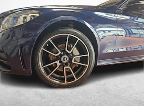 https://vehicle.imgix.net/4495352/09eeefb8-0fb6-43f4-ab3b-c975d868ee6b.jpg