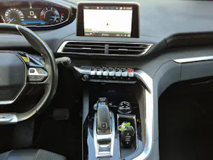 PEUGEOT 5008 1.5 BlueHDi GT Line 7-Plätzer