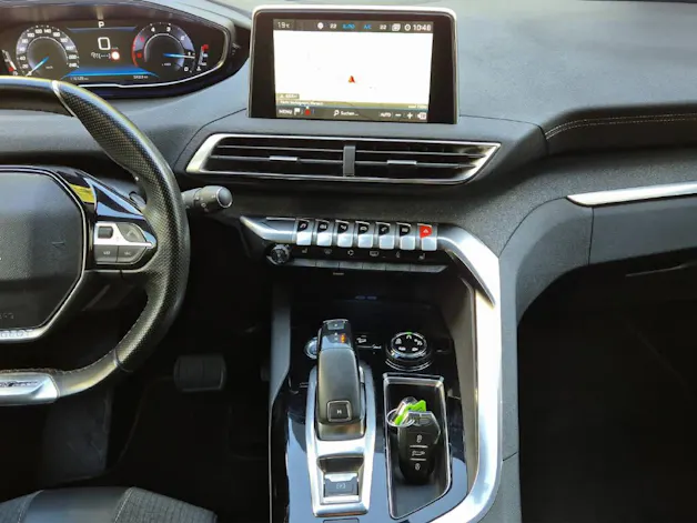 PEUGEOT 5008 1.5 BlueHDi GT Line 7-Plätzer