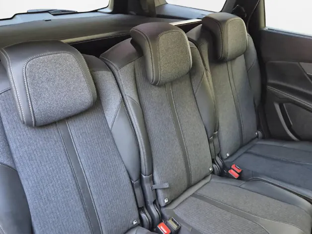 PEUGEOT 5008 1.5 BlueHDi GT Line 7-Plätzer