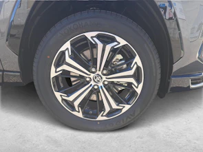 Fahrzeugbild TOYOTA RAV4 2.5 Plug-In-Hybrid Platinum