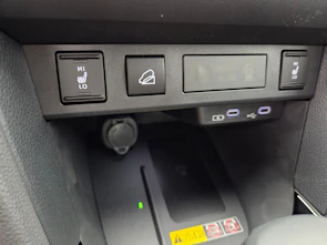 Fahrzeugbild TOYOTA Yaris Cross 1.5 VVT-i HSD Trend AWD-i