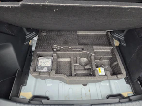 https://vehicle.imgix.net/4495489/e653dc55-7a9e-4d4e-afd8-83f91f092635.jpg