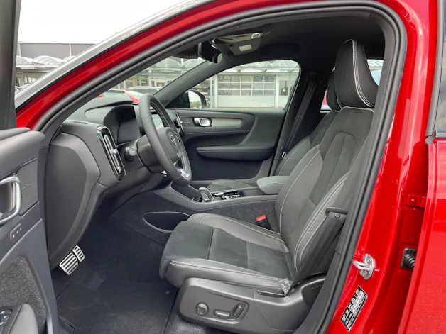 VOLVO XC40 1.5 T4 PiH R-Design