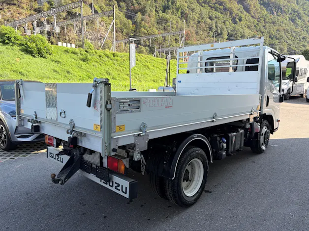 ISUZU M27 Kab.-Ch. F DR 3.0 Ddi