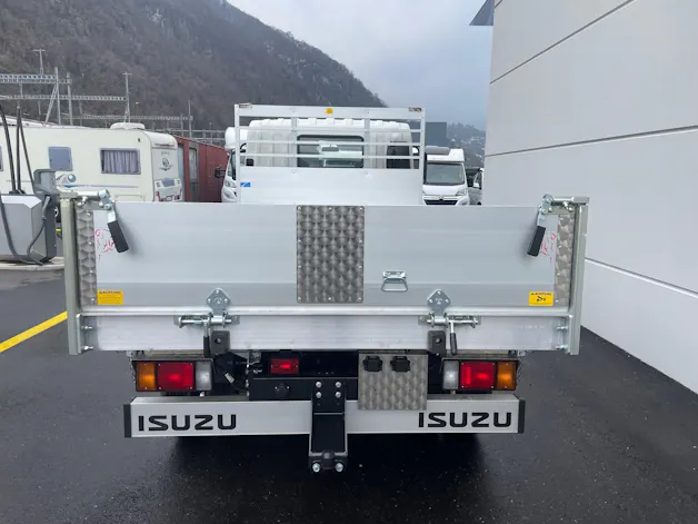 ISUZU M27 Kab.-Ch. F DR 3.0 Ddi