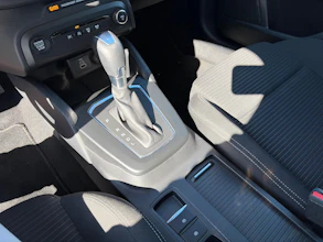 https://vehicle.imgix.net/4495568/438967d3-58b7-47ae-97d1-5bba9da55a71.jpg