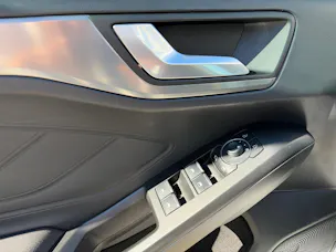 FORD Focus Station Wagon 1.0i EcoB Hybrid 155 Titanium