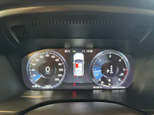 VOLVO XC60 2.0 B4 MH Inscription AWD