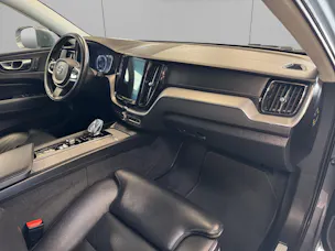 VOLVO XC60 2.0 B4 MH Inscription AWD