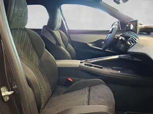 PEUGEOT 5008 1.6 PHEV 225 GT Exclusive