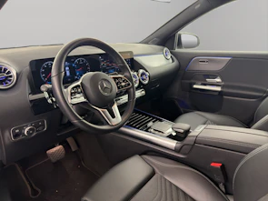 Fahrzeugbild MERCEDES-BENZ GLA-Klasse GLA 200 Progressive 4matic