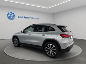 Fahrzeugbild MERCEDES-BENZ GLA-Klasse GLA 200 Progressive 4matic