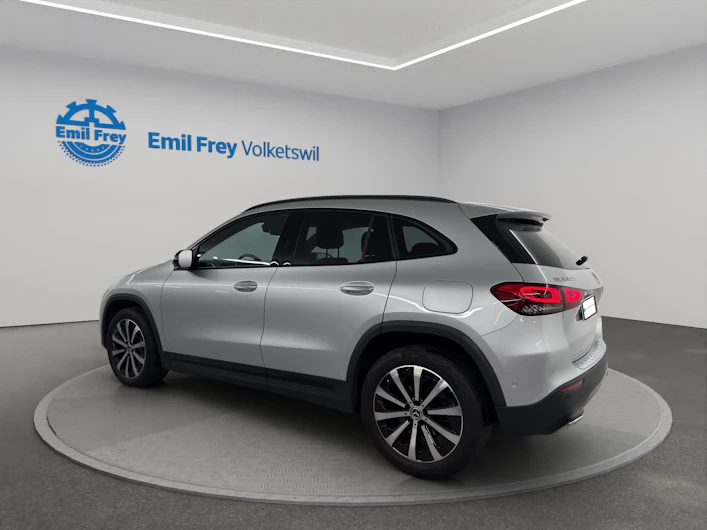 Fahrzeugbild MERCEDES-BENZ GLA 200