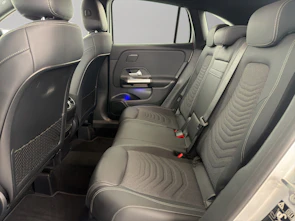 Fahrzeugbild MERCEDES-BENZ GLA-Klasse GLA 200 Progressive 4matic